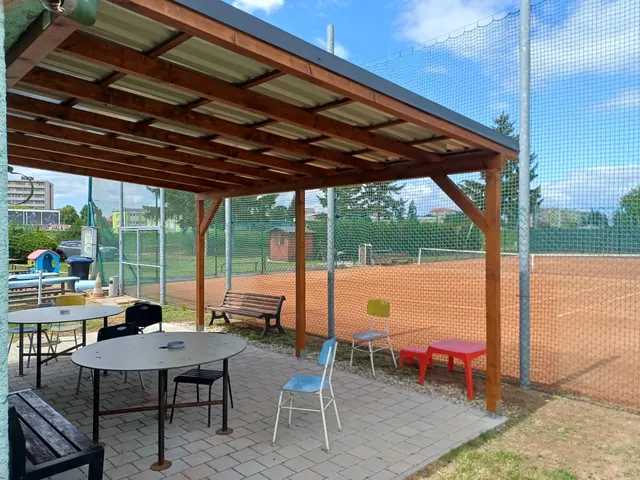Nová pergola v tenisovém areálu Chropyně